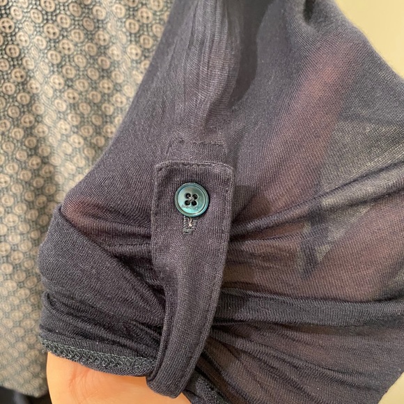 Aritzia Babaton Julien Blouse size s - Picture 5 of 7